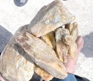 和田玉顶级山料的珍稀特征全解析